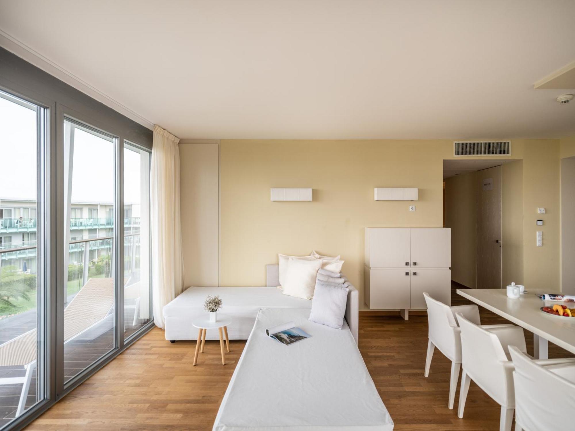 Falkensteiner Residences Senia 佩特坎内 外观 照片